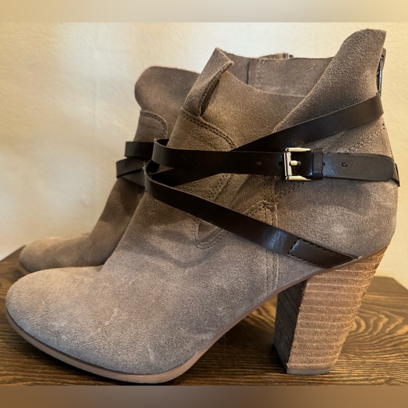 Carlos Santana suede booties - Size 8.5 - Picture 4 of 7